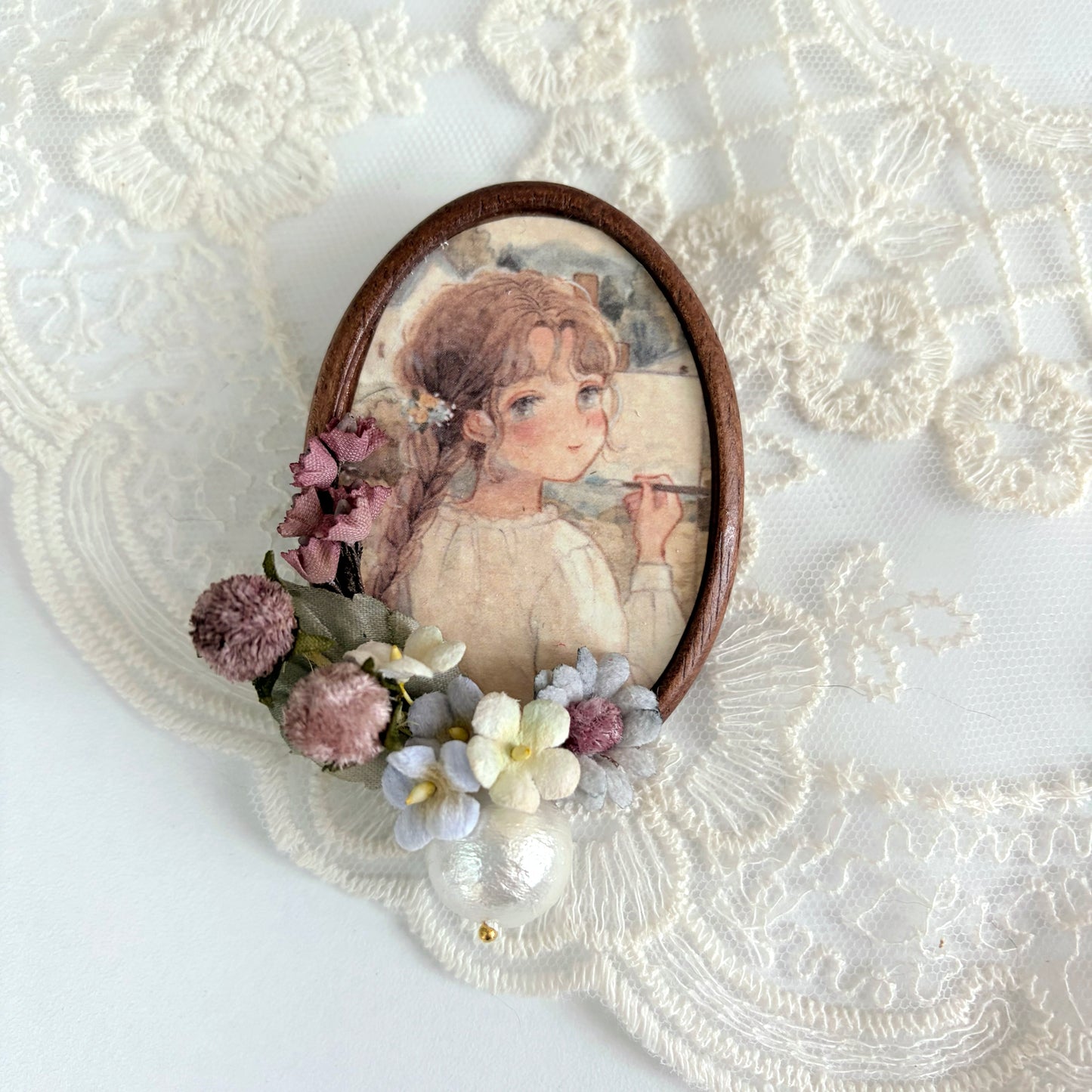 Brooch of Soft Palette