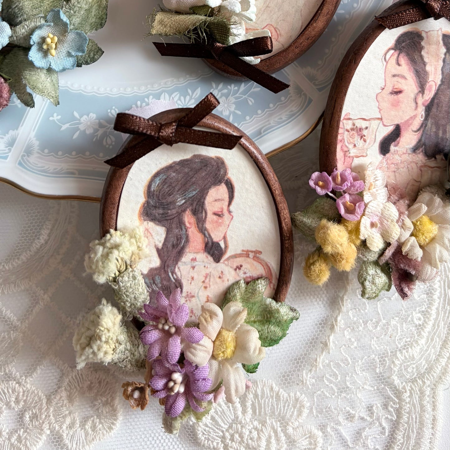 Brooch of Embroidery