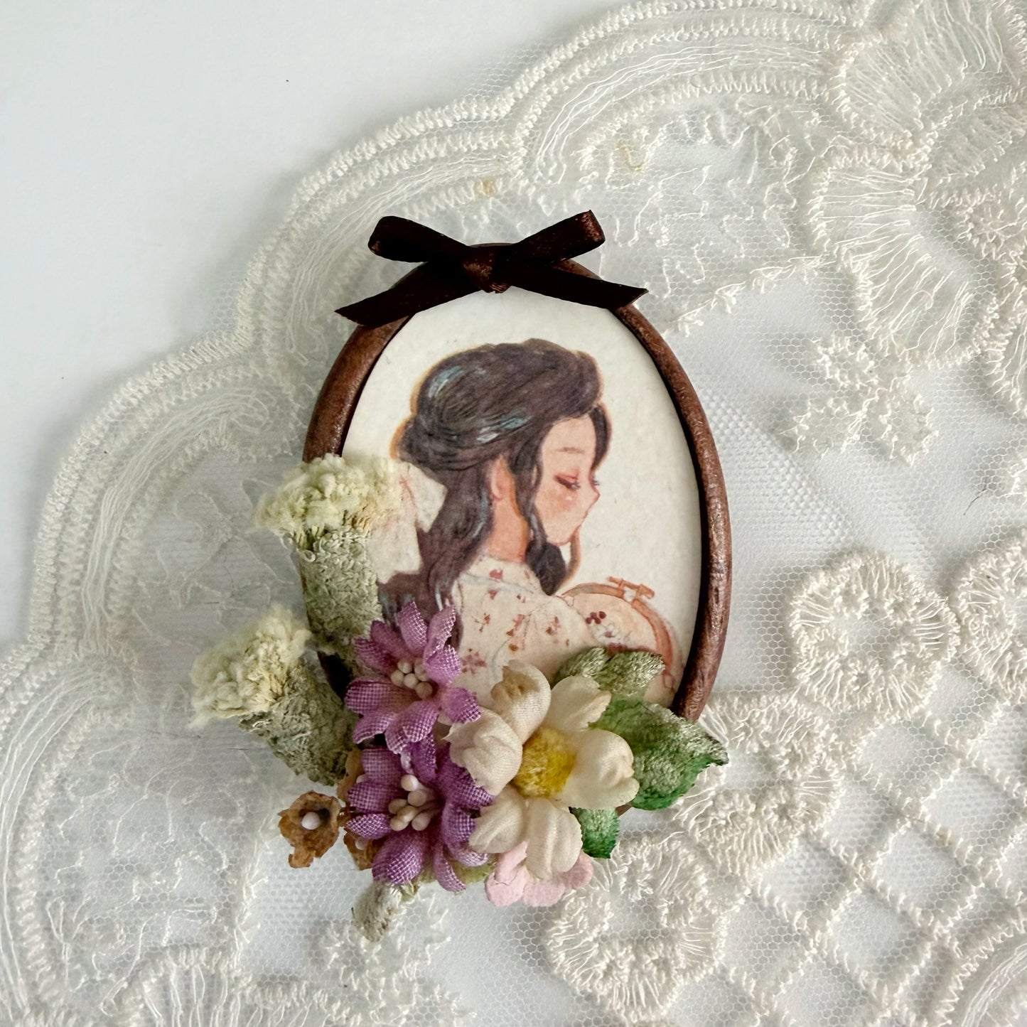 Brooch of Embroidery