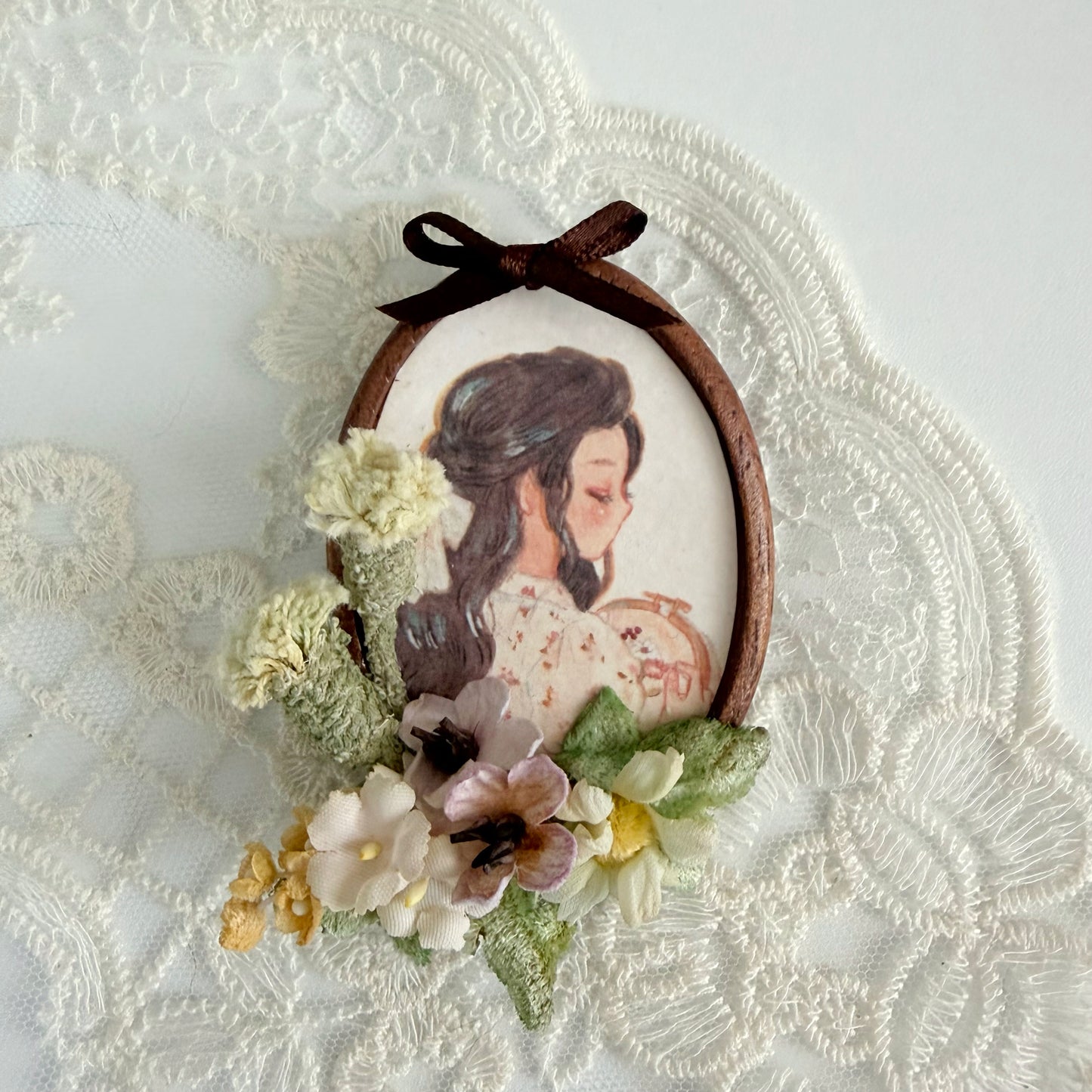 Brooch of Embroidery